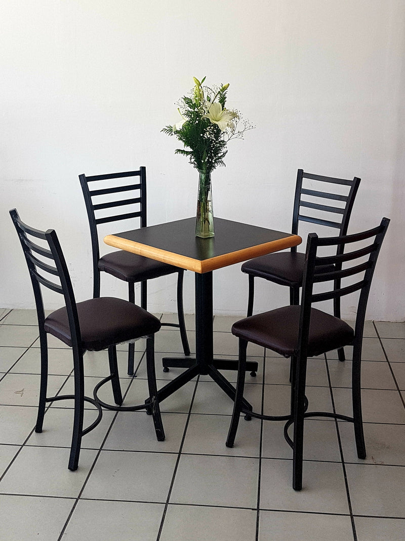 Mesa para restaurante y sillas Verano VE75EC Mesa ideal para restaurante,si estas iniciando tu negocio esta sera nuestra primera recomendación, por su calidad y precio.